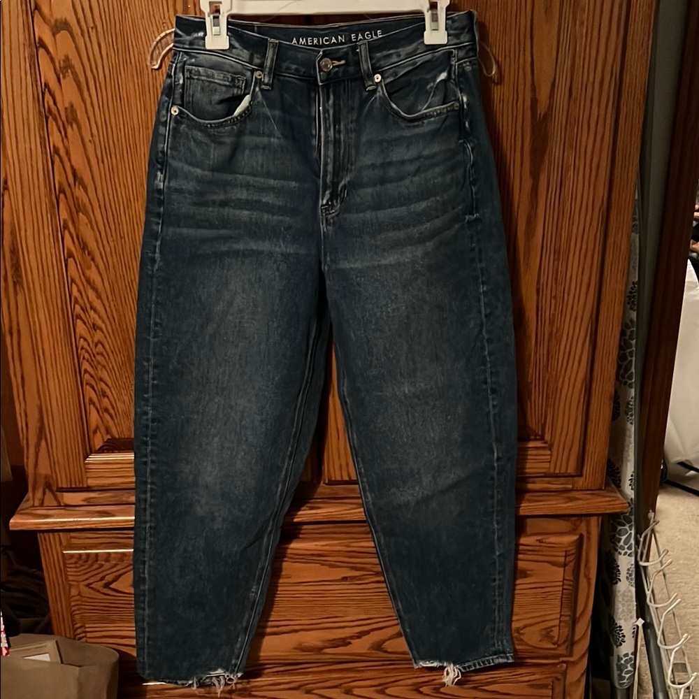 American Eagle Dark Wash Jeans, Size 6, Relaxed Mom Jeans